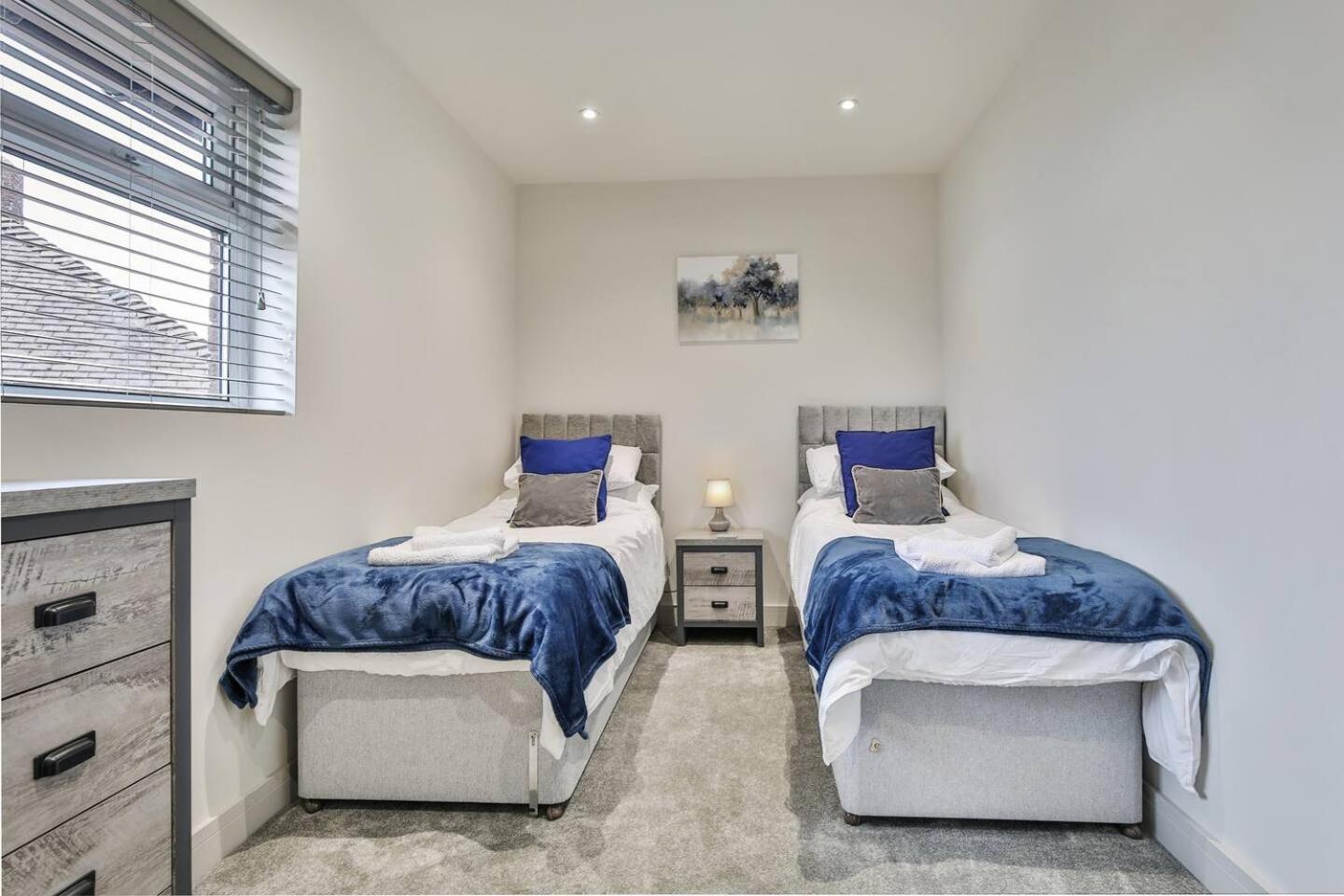 Magnificent, Renovated Whole House With Garden Villa Sheffield Exterior photo