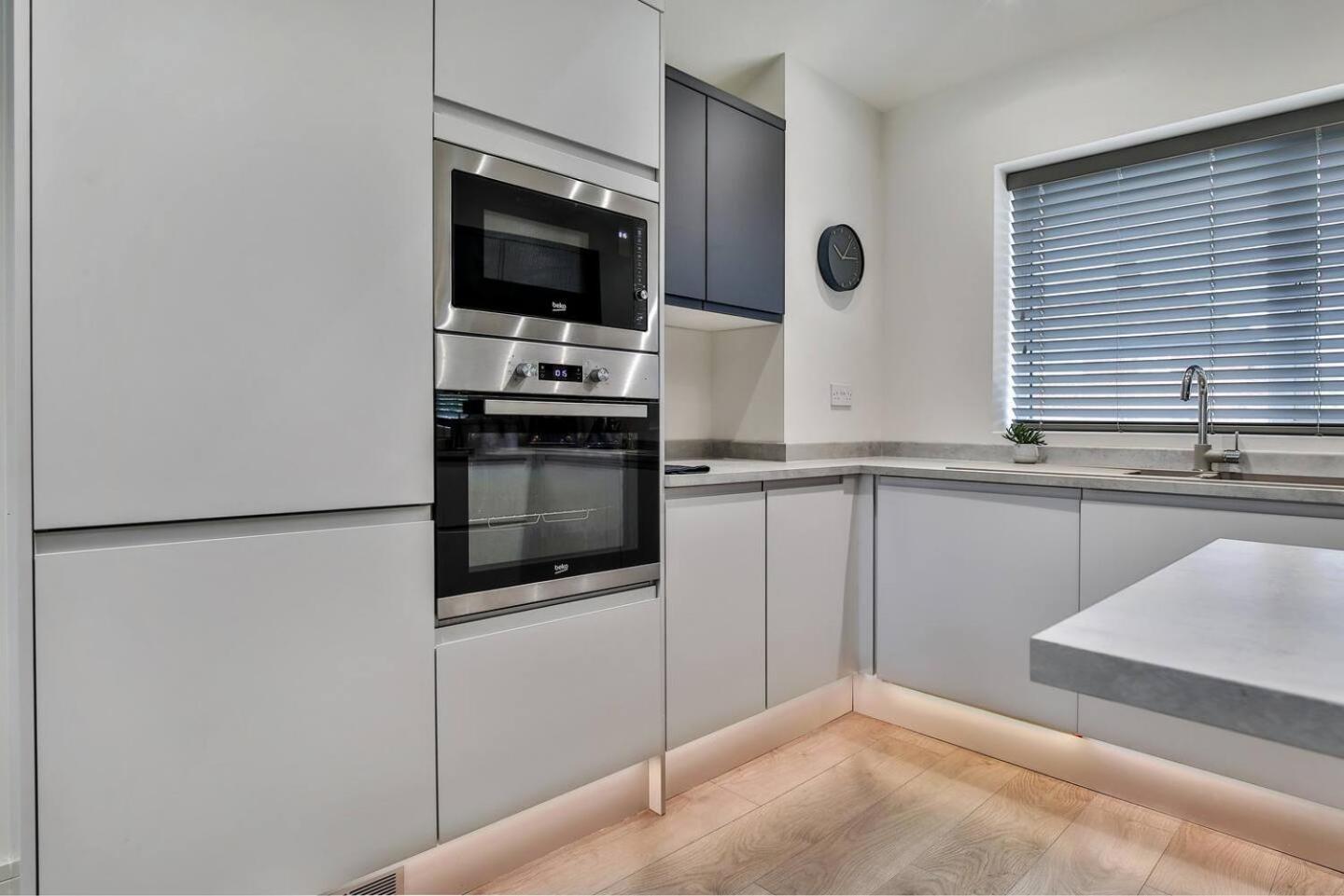 Magnificent, Renovated Whole House With Garden Villa Sheffield Exterior photo