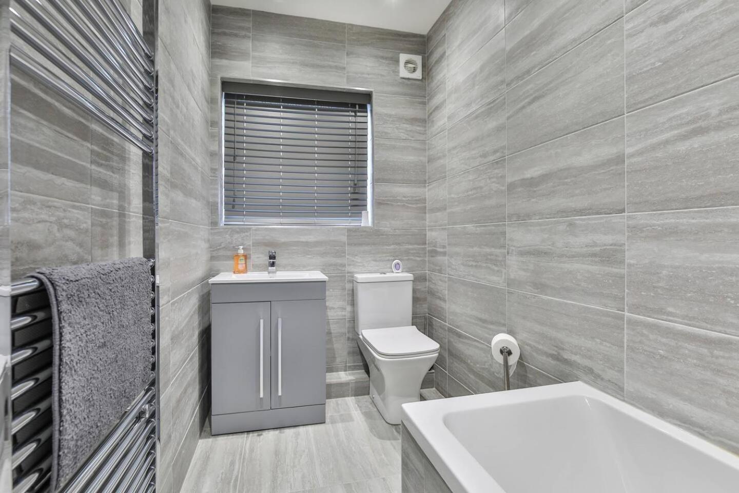Magnificent, Renovated Whole House With Garden Villa Sheffield Exterior photo